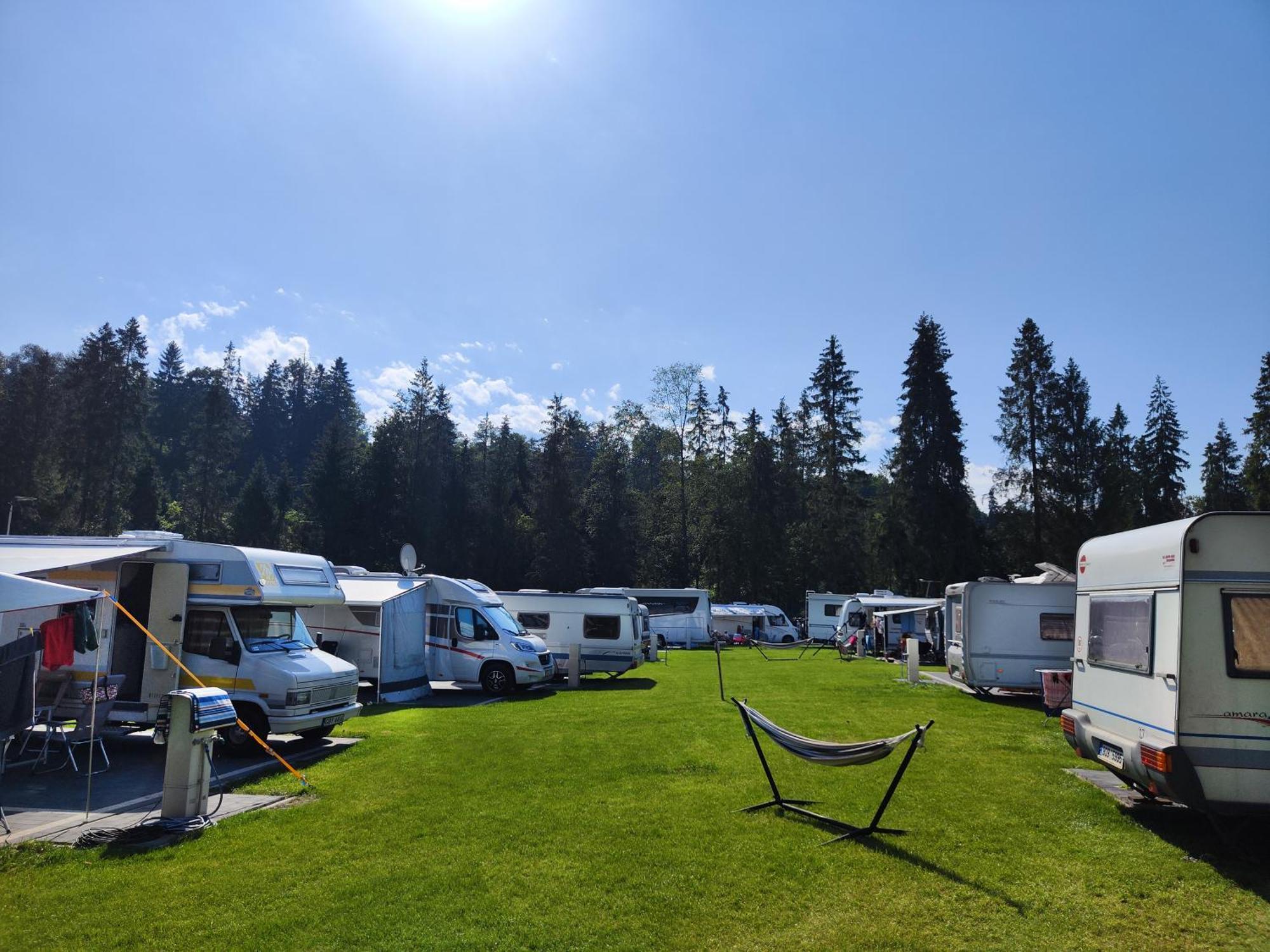 Готель Camp Goracy Potok - Parcele Kamperowe Шафлари Екстер'єр фото